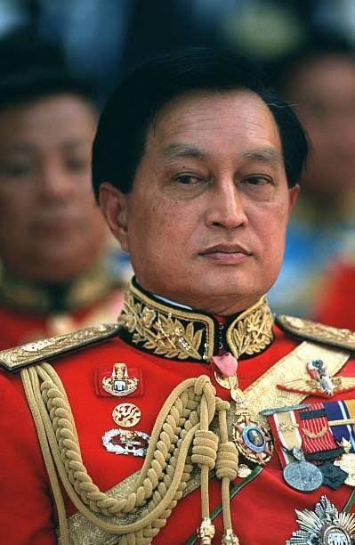 พลเอก สุจินดา คราประยูร